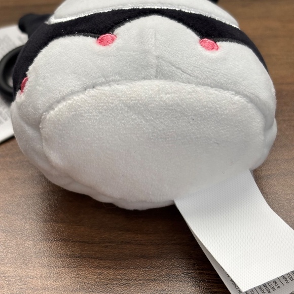 NWT SQUISHMALLOWS Sanrio Hello Kitty Plush 3.5" KUROMI Clip On Key Chain Bag NEW - Picture 7 of 11